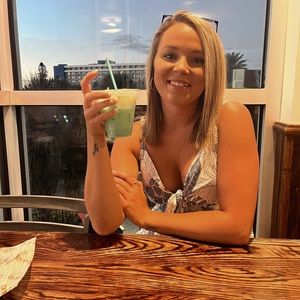 Meet your Posher, Madison